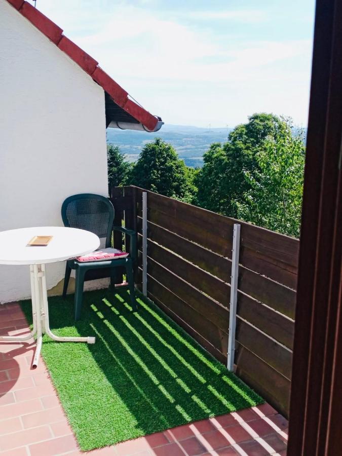 Luxus Appartement Im Schloss Fockelberg Экстерьер фото